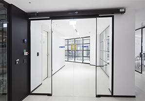 FAAC Automatische Türsysteme