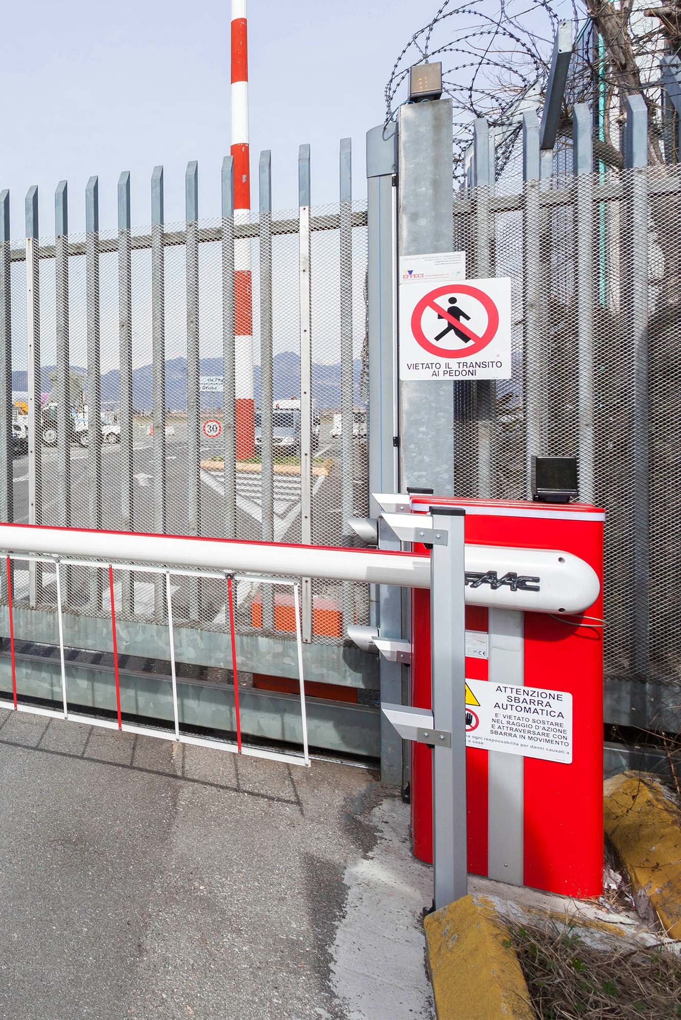 FAAC Tore und Schranken Automatisierungen